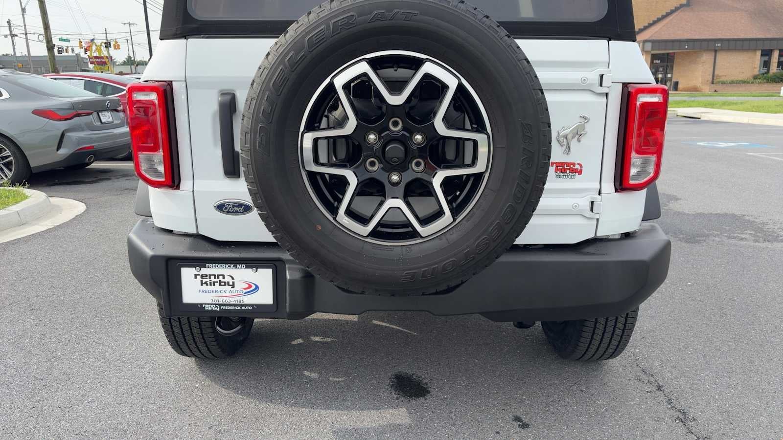 2023 Ford Bronco Base