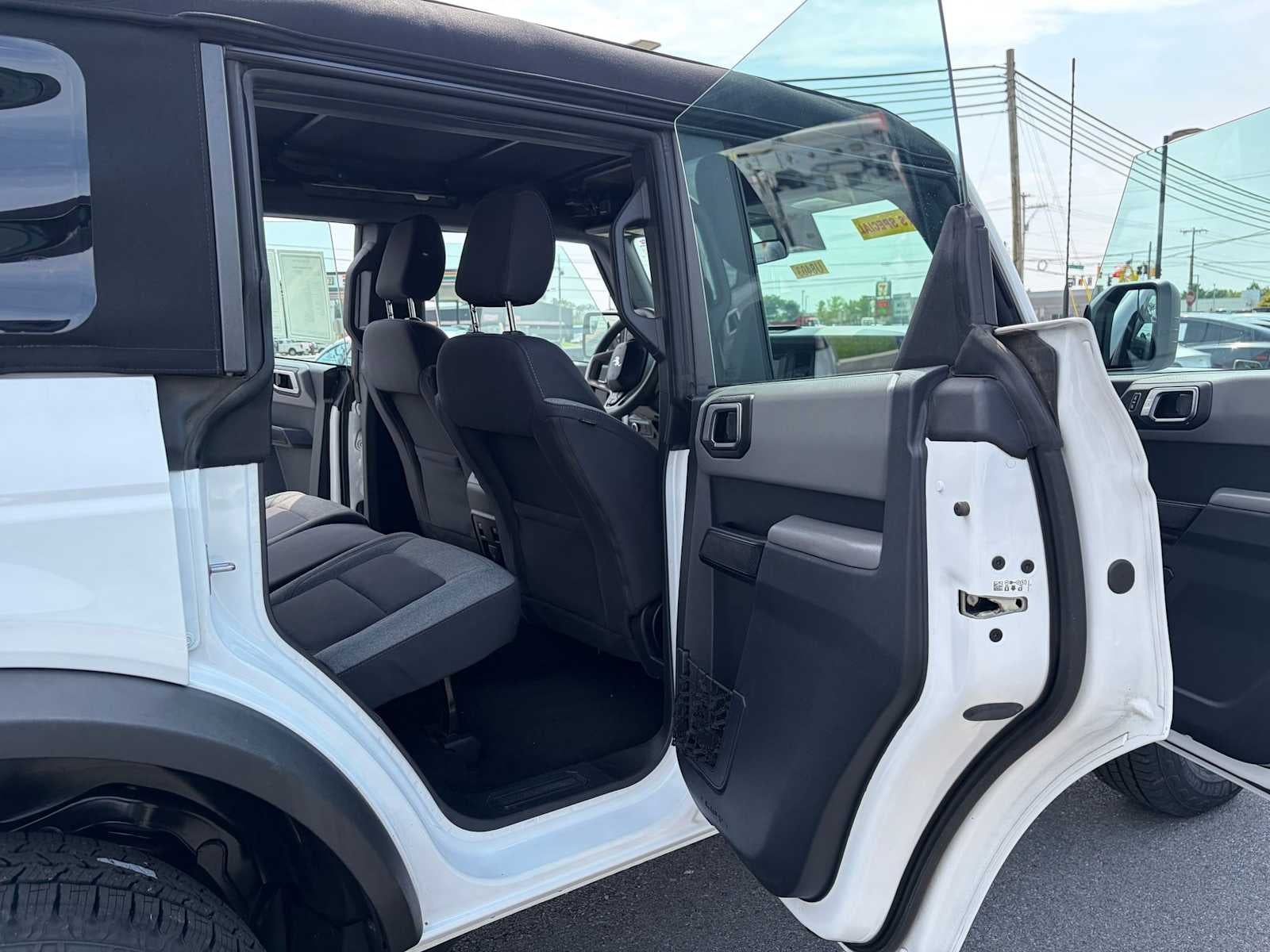 2023 Ford Bronco Base