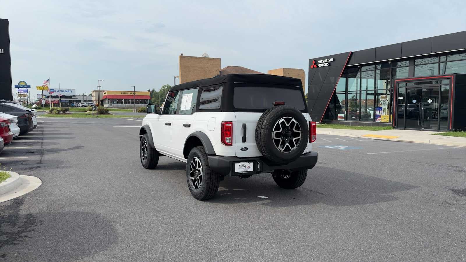 2023 Ford Bronco Base