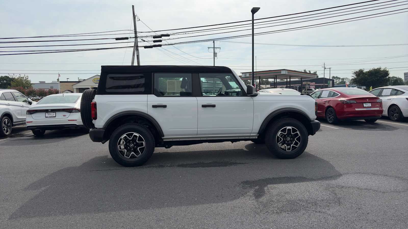 2023 Ford Bronco Base