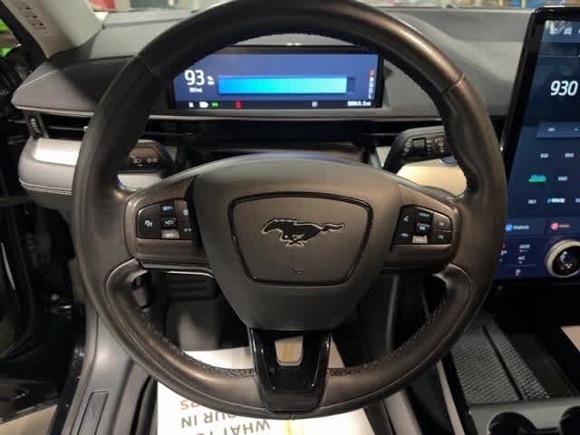 2022 Ford Mustang Mach-E Select