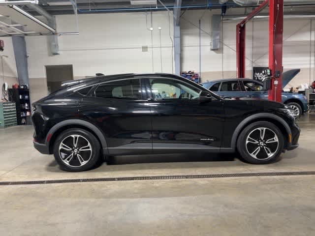 2022 Ford Mustang Mach-E Select