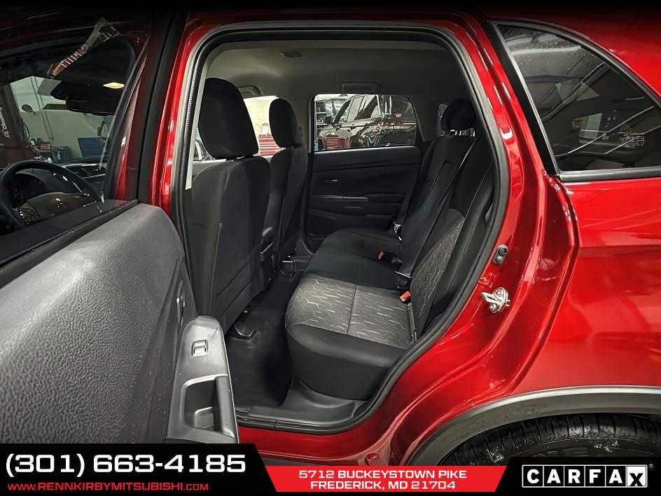 2025 Mitsubishi Outlander Sport LE