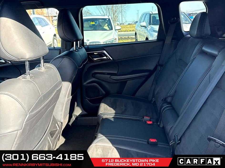 2023 Mitsubishi Outlander SE Black Edition