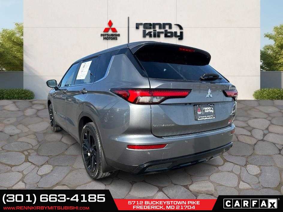 2023 Mitsubishi Outlander SE Black Edition