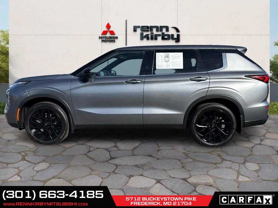 2023 Mitsubishi Outlander SE Black Edition