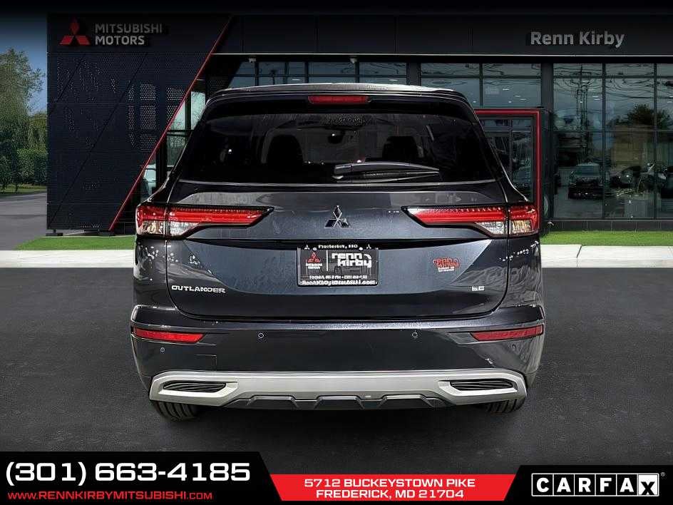 2024 Mitsubishi Outlander SE