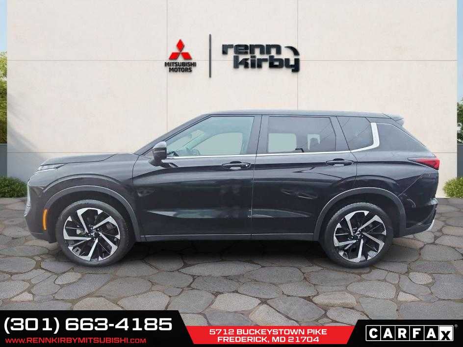 2024 Mitsubishi Outlander SE