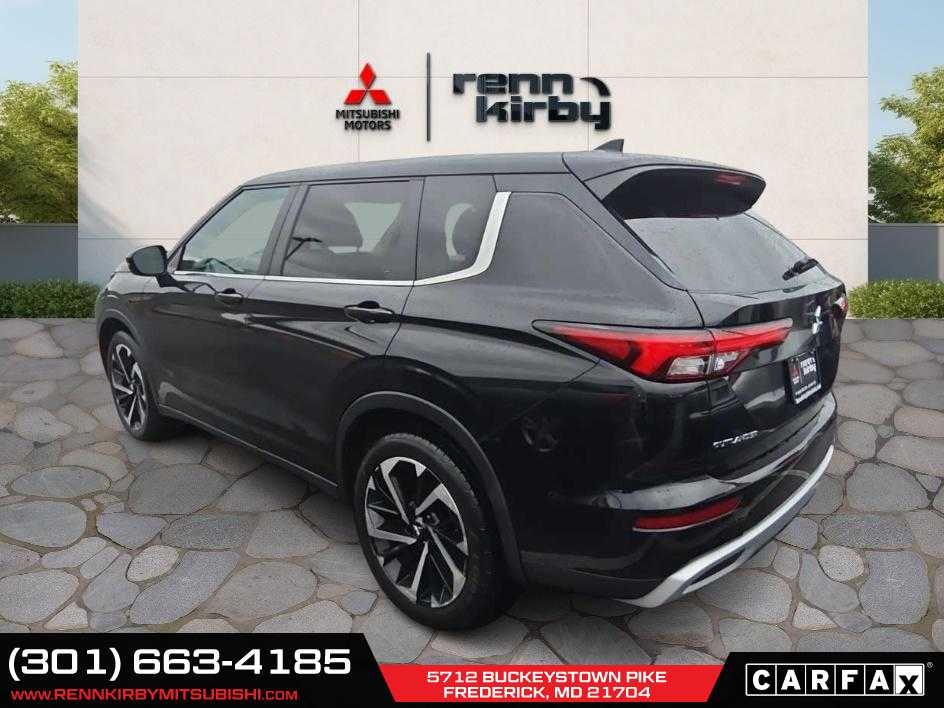 2024 Mitsubishi Outlander SE