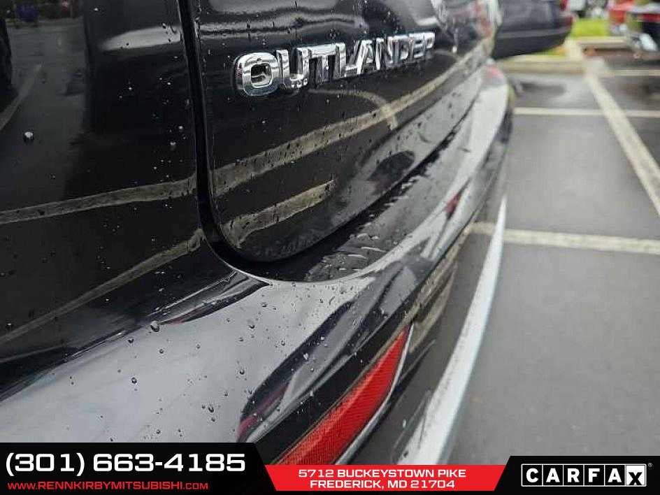 2024 Mitsubishi Outlander SE