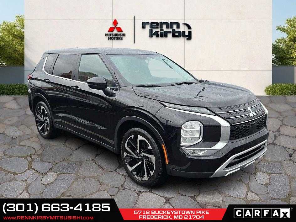 2024 Mitsubishi Outlander SE