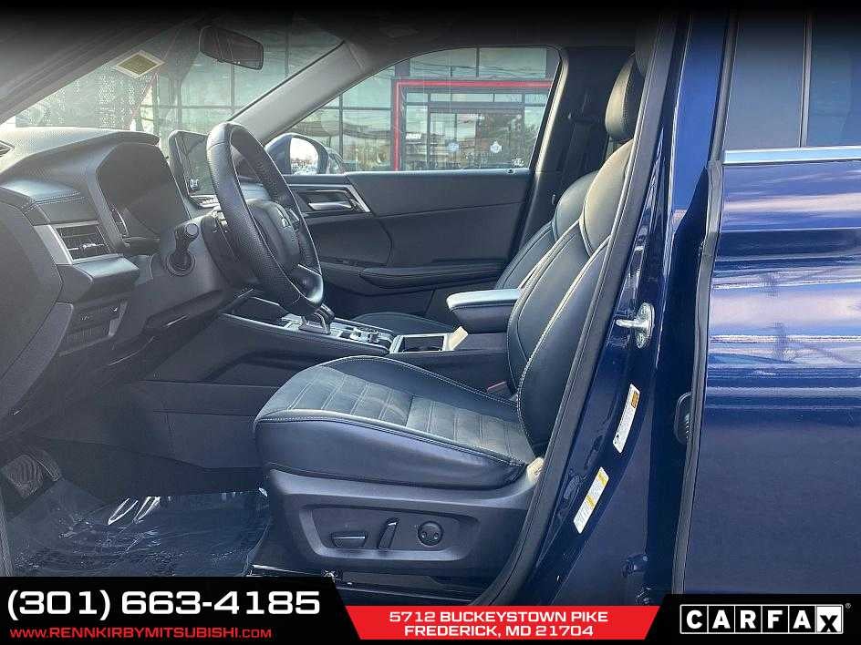 2024 Mitsubishi Outlander SE