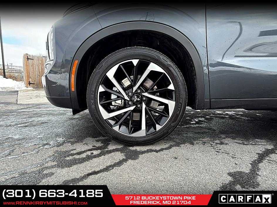 2024 Mitsubishi Outlander SE