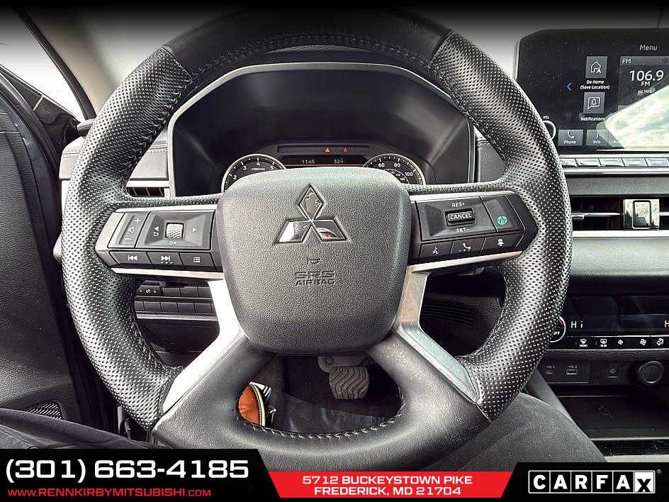 2024 Mitsubishi Outlander SE