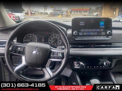 2024 Mitsubishi Outlander SE