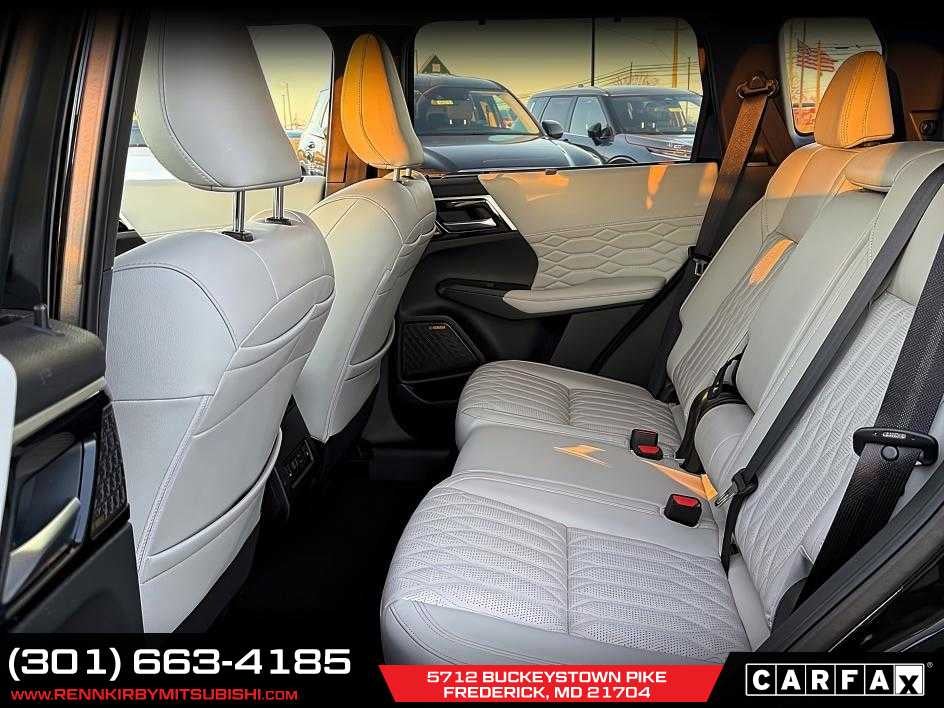 2025 Mitsubishi Outlander Platinum Edition