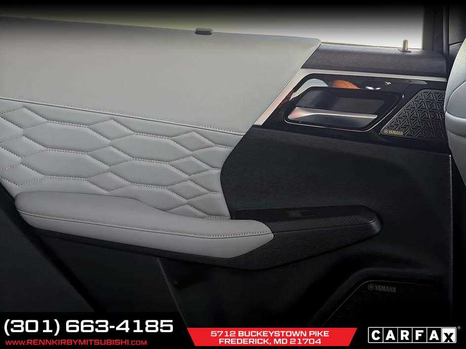 2025 Mitsubishi Outlander Platinum Edition