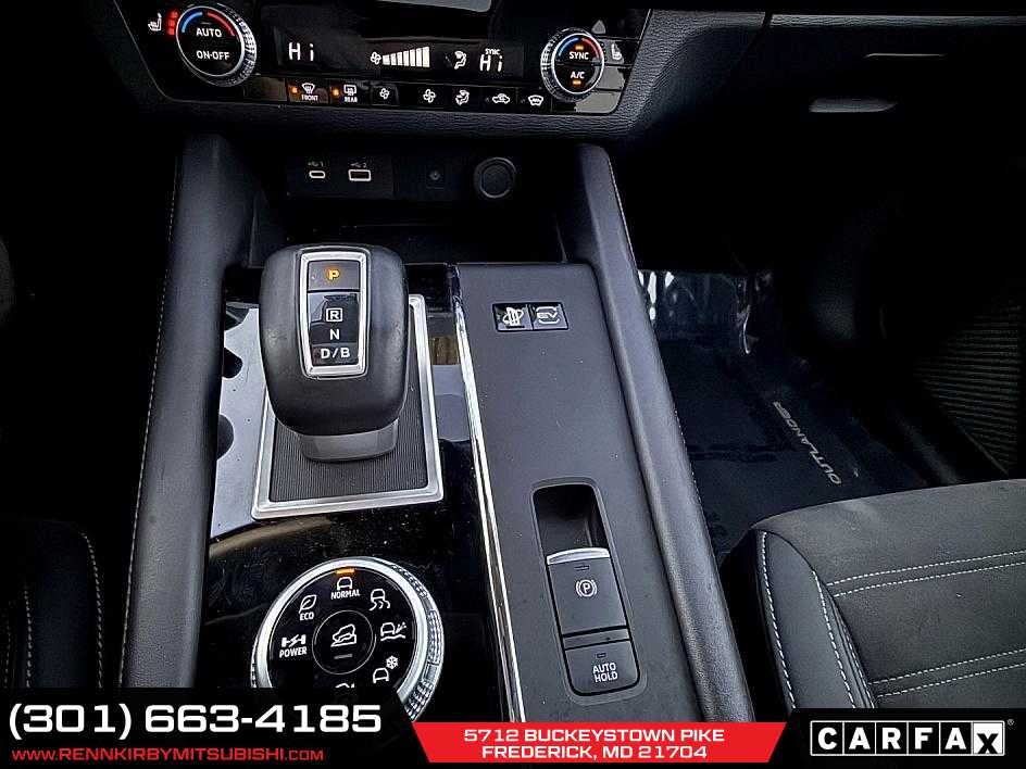 2023 Mitsubishi Outlander SE