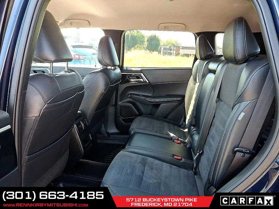 2024 Mitsubishi Outlander Plug-In Hybrid SE