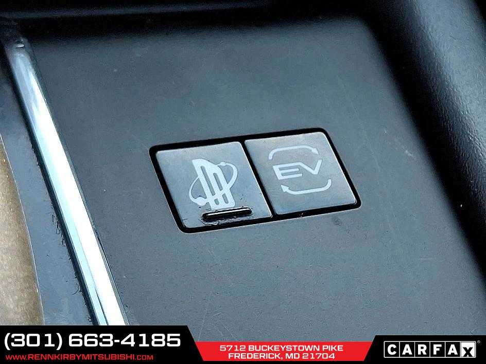 2024 Mitsubishi Outlander Plug-In Hybrid SE