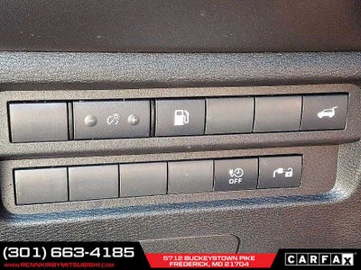 2024 Mitsubishi Outlander Plug-In Hybrid SE