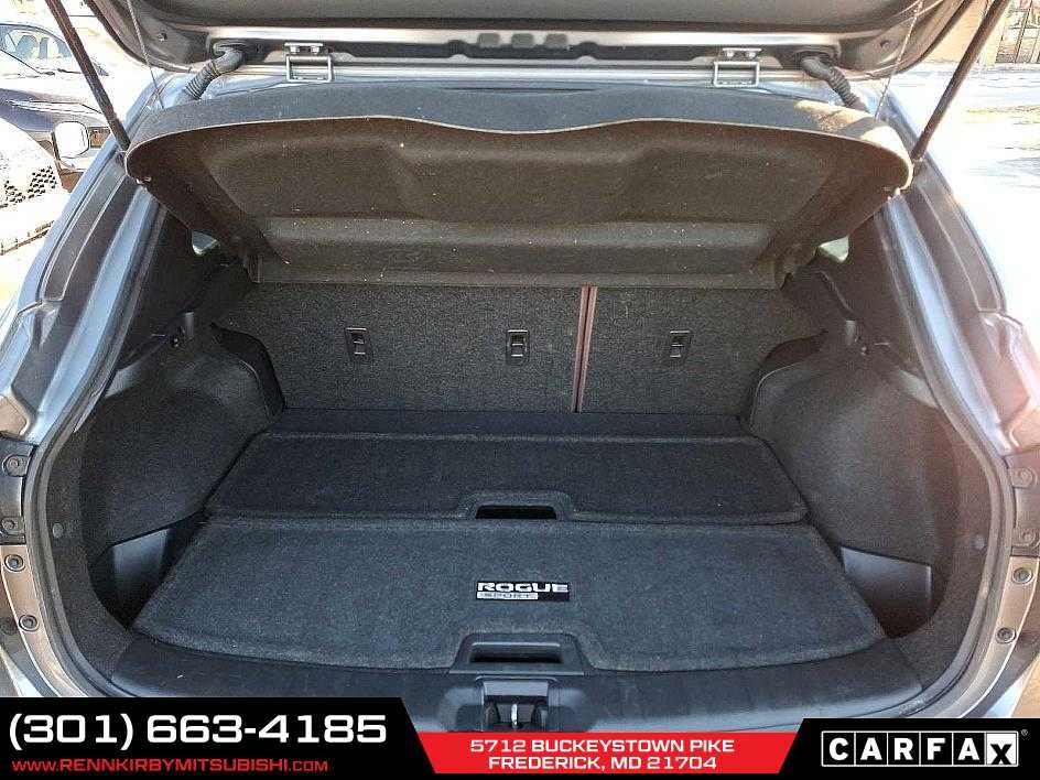 2020 Nissan Rogue Sport SV