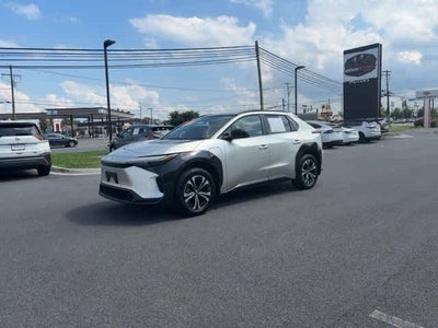 2025 Toyota bZ4X XLE