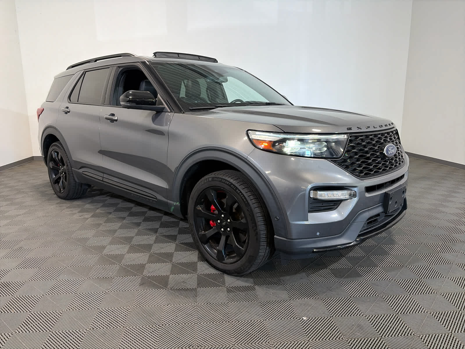 2021 Ford Explorer ST
