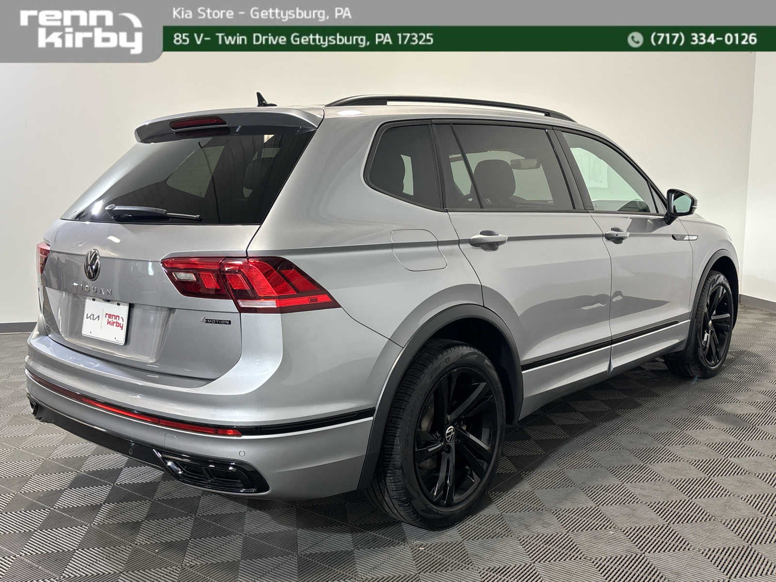 2024 Volkswagen Tiguan SE R-Line Black