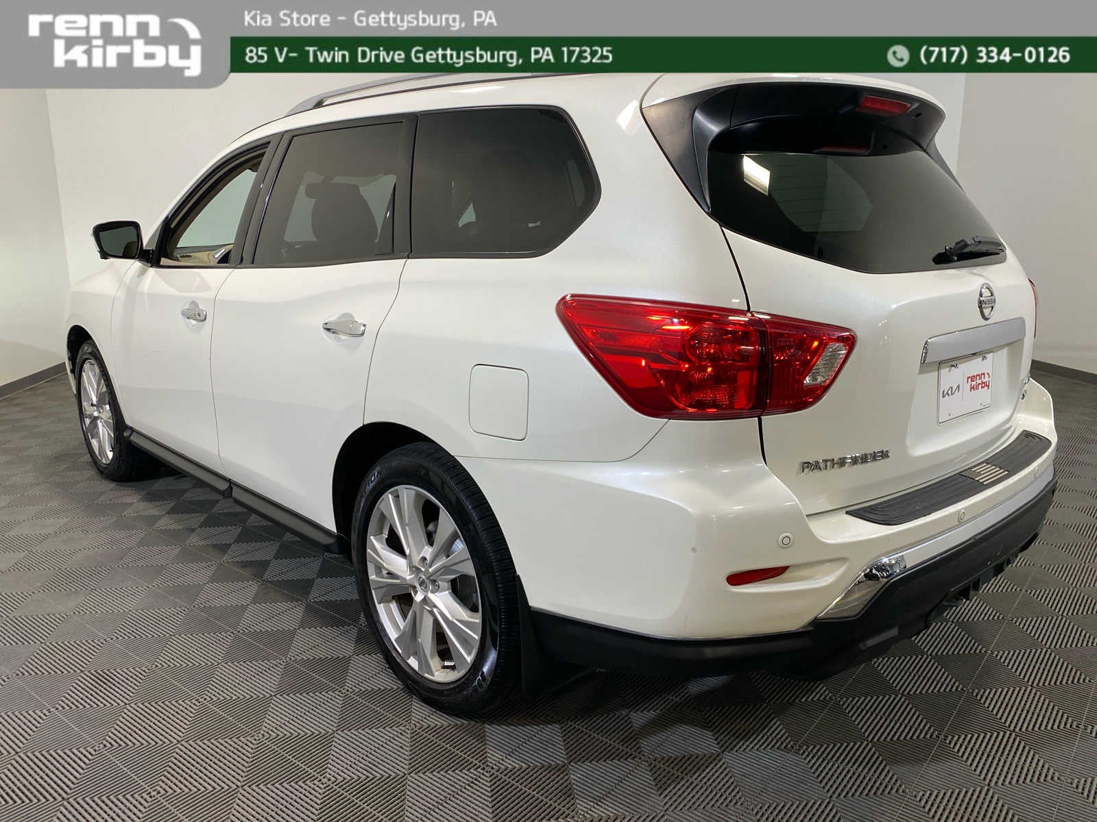 2019 Nissan Pathfinder SL