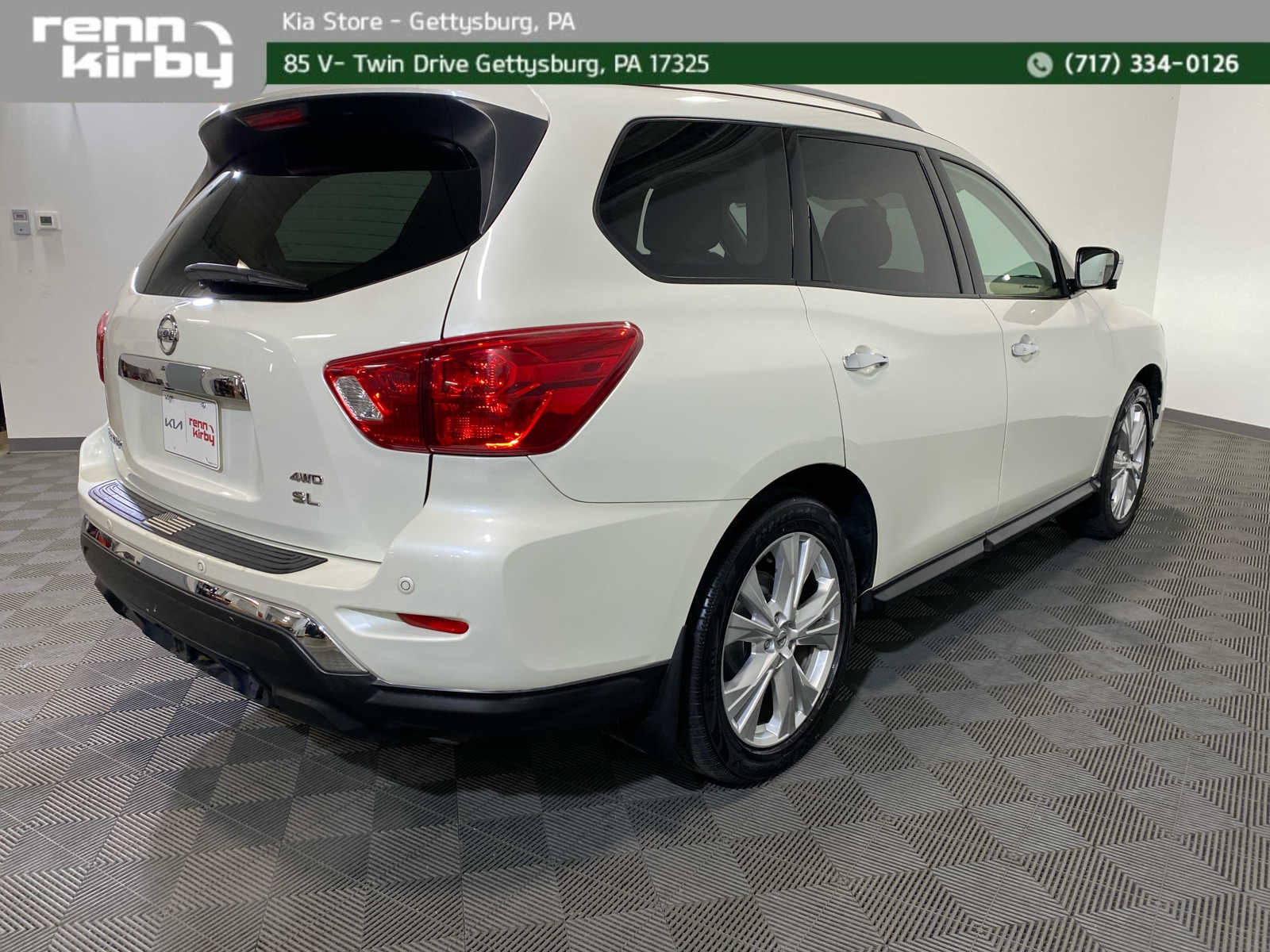 2019 Nissan Pathfinder SL