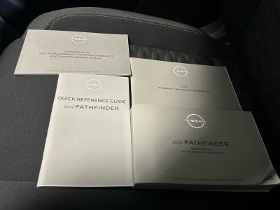 2022 Nissan Pathfinder SV