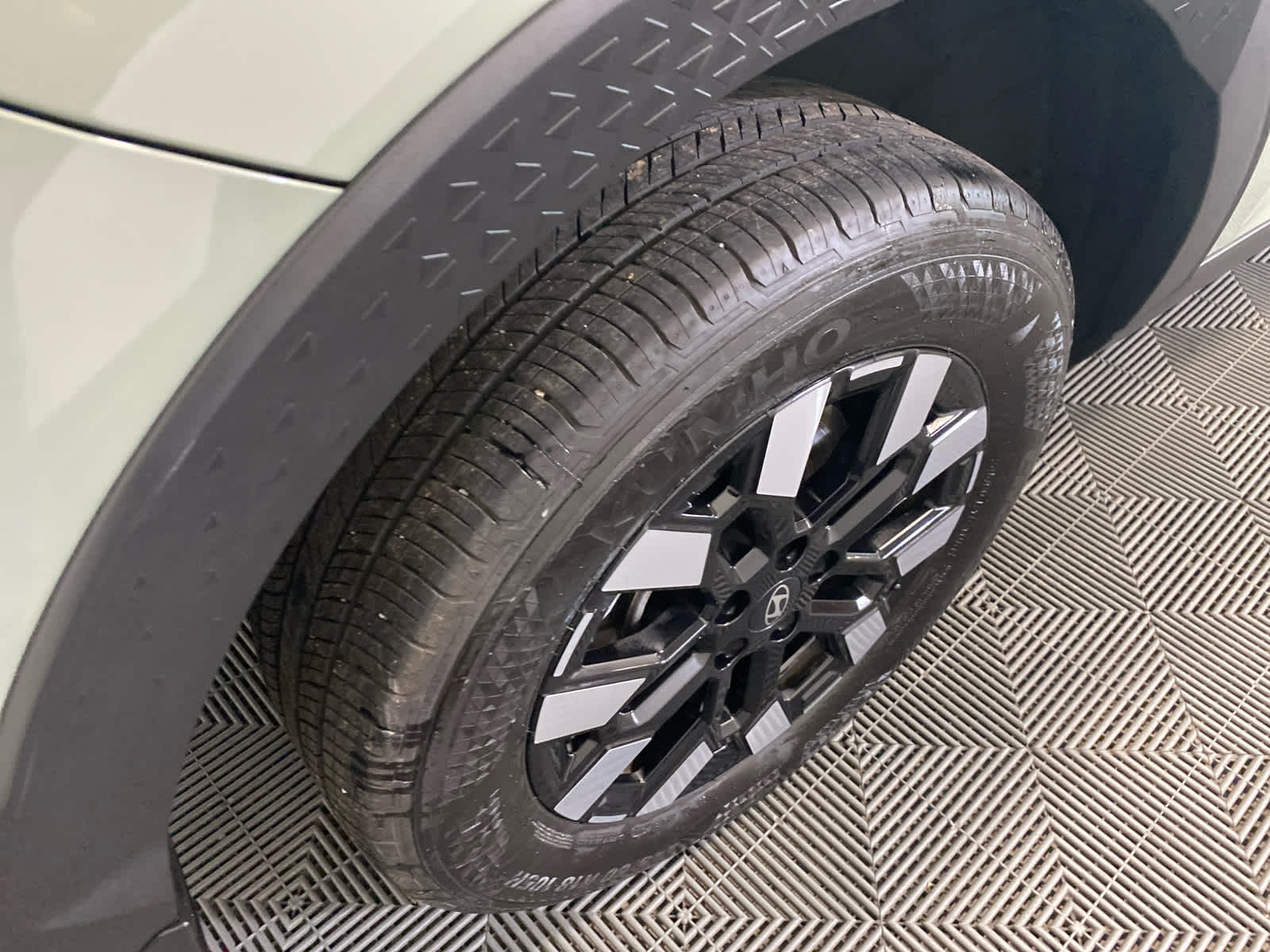 2025 Hyundai Santa Cruz SEL Activity