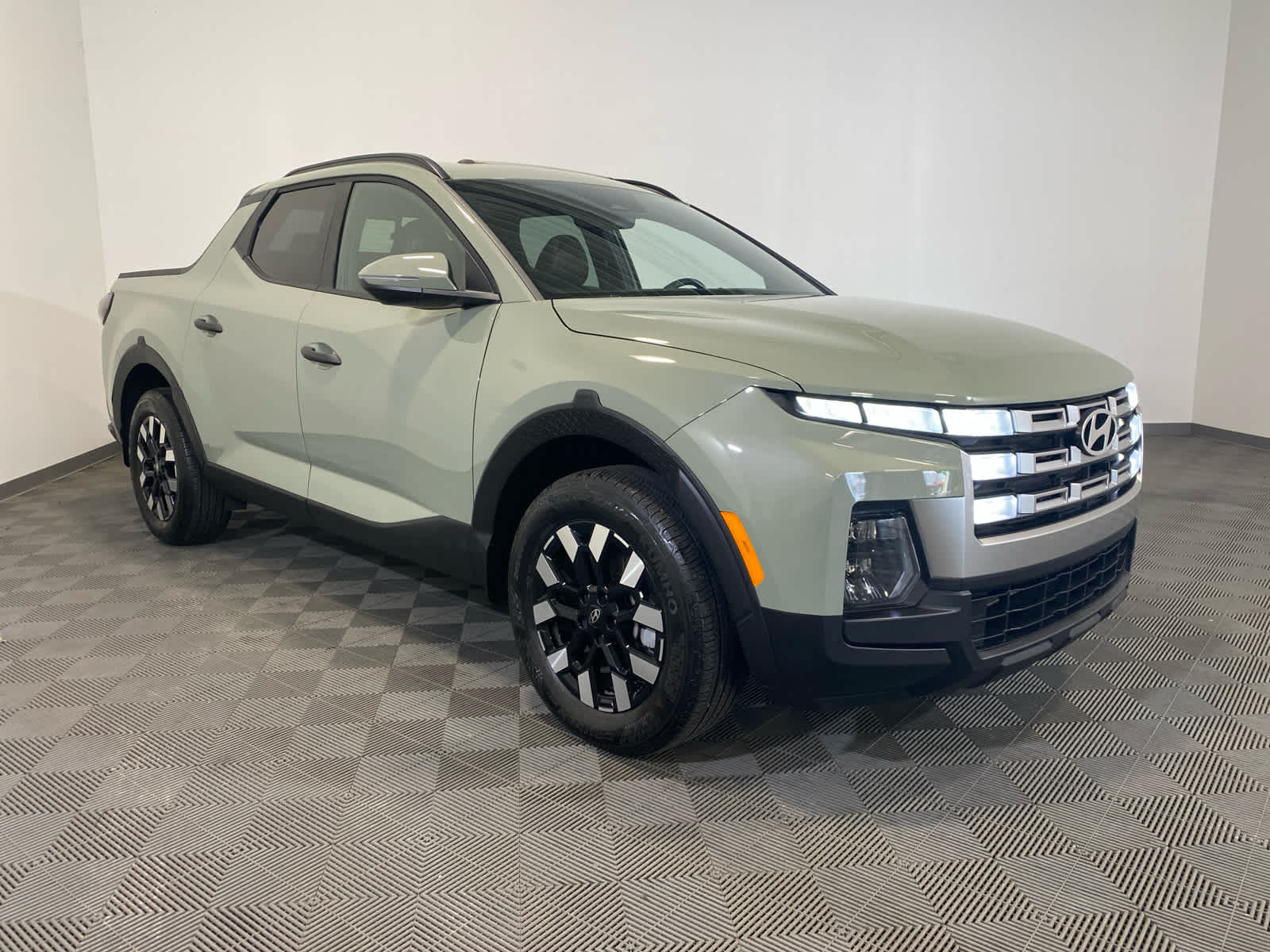 2025 Hyundai Santa Cruz SEL Activity