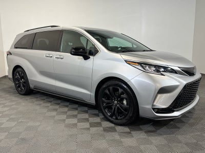 2022 Toyota Sienna XSE