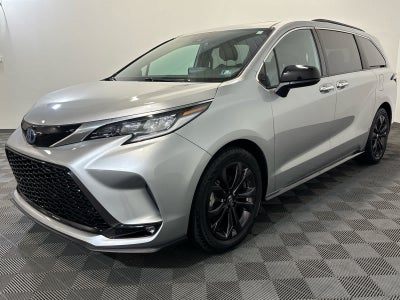 2022 Toyota Sienna XSE