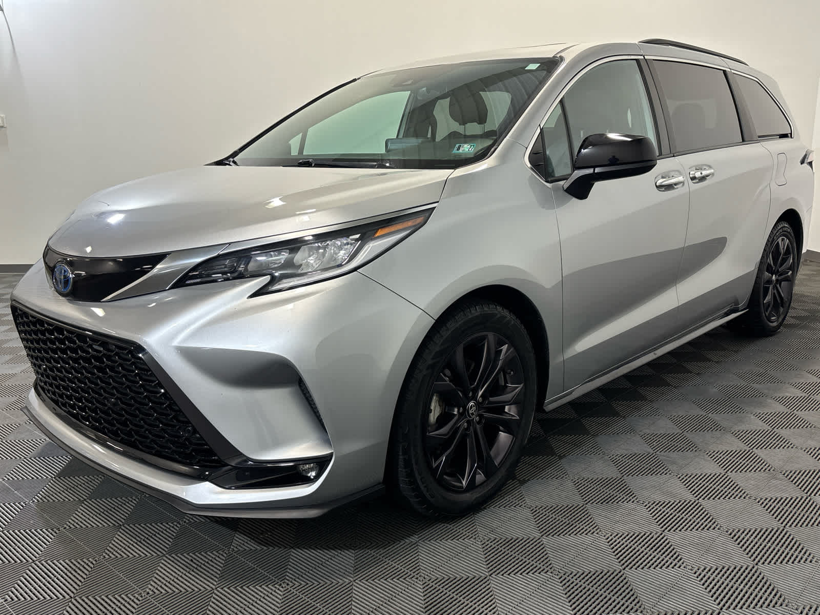 2022 Toyota Sienna XSE