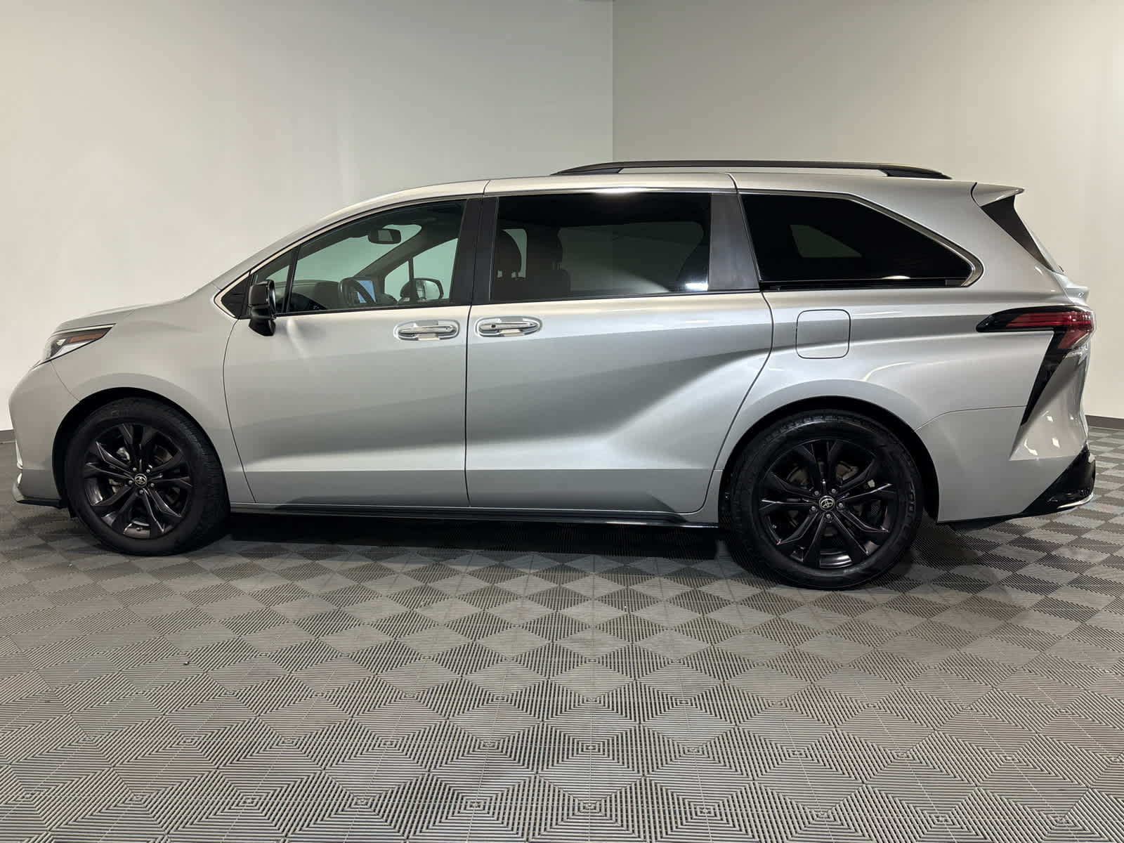 2022 Toyota Sienna XSE