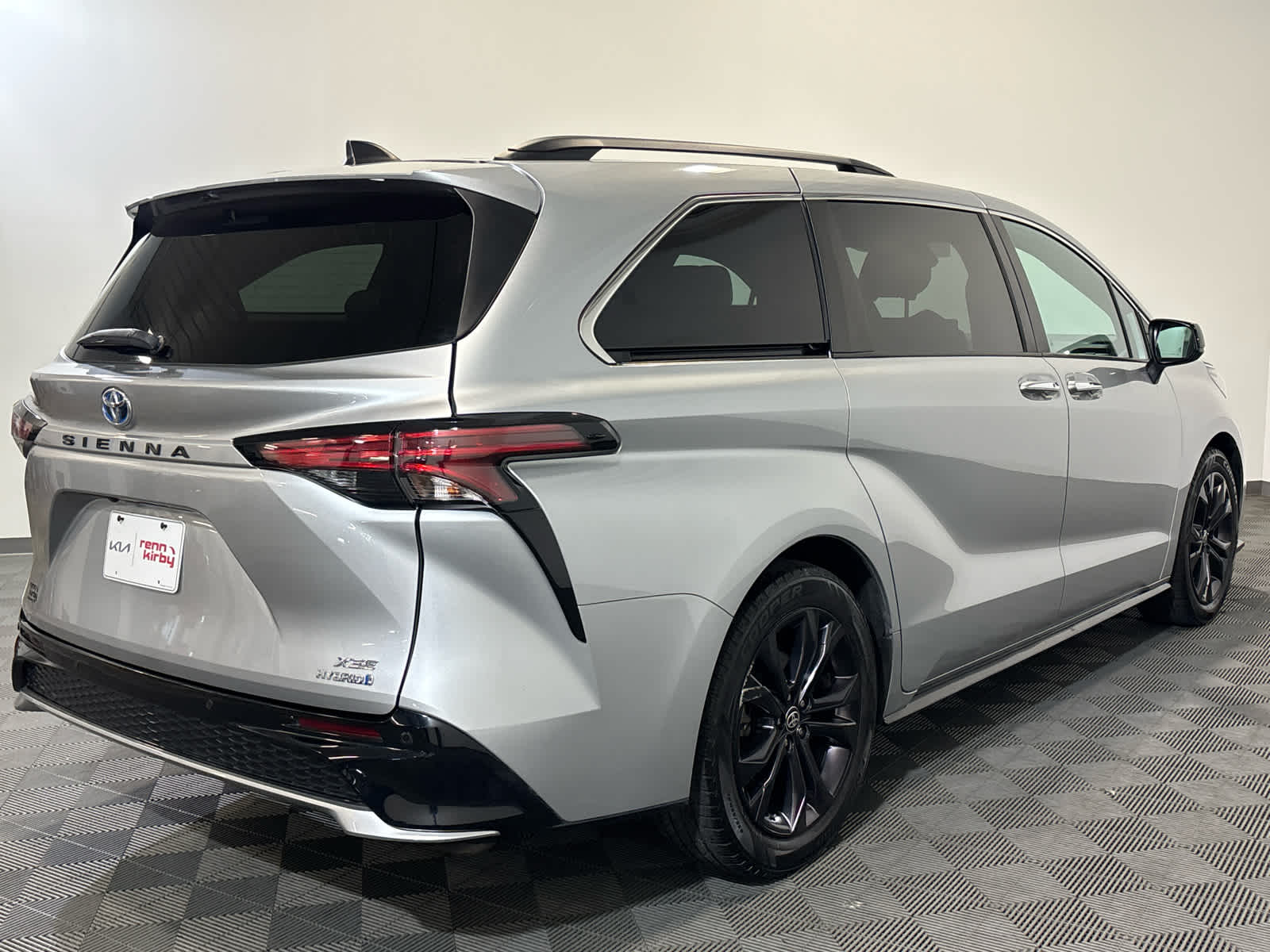 2022 Toyota Sienna XSE