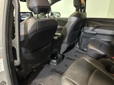 2022 Toyota Sienna XSE