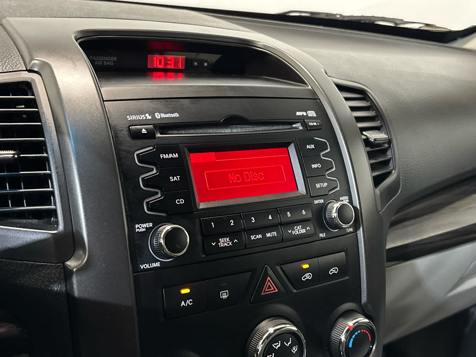 2011 Kia Sorento LX
