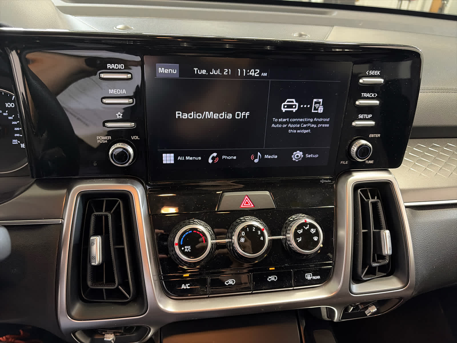 2023 Kia Sorento LX