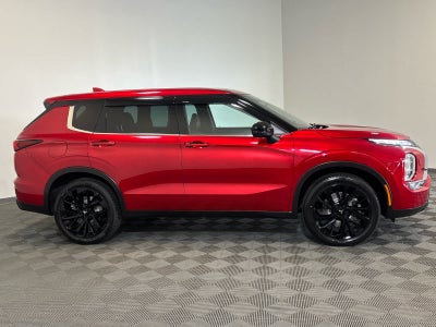 2023 Mitsubishi Outlander SE Black Edition