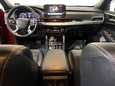 2023 Mitsubishi Outlander SE Black Edition