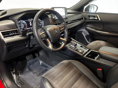 2023 Mitsubishi Outlander SE Black Edition
