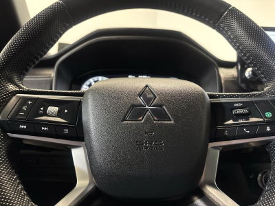 2023 Mitsubishi Outlander SE Black Edition