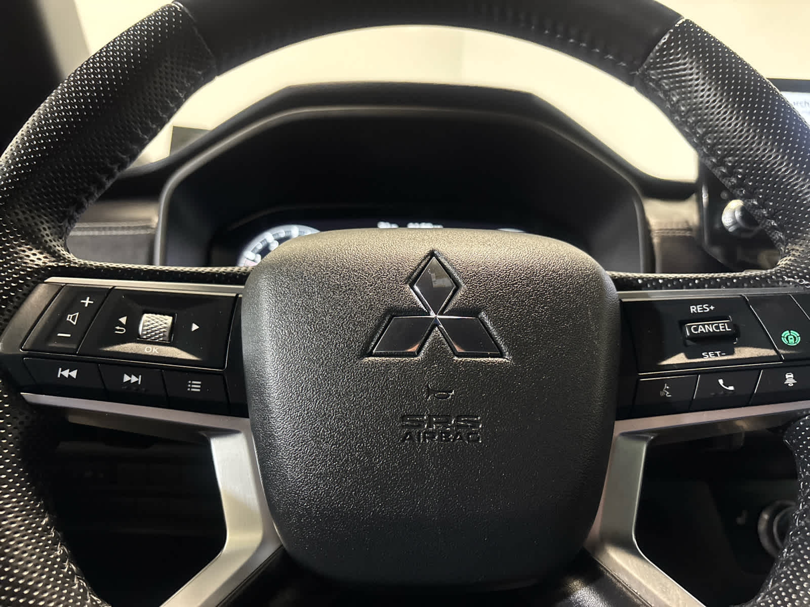 2023 Mitsubishi Outlander SE Black Edition