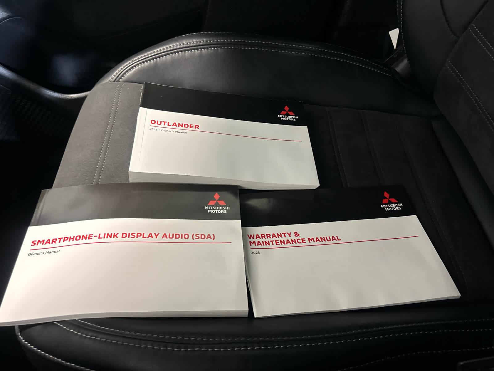 2023 Mitsubishi Outlander SE Black Edition