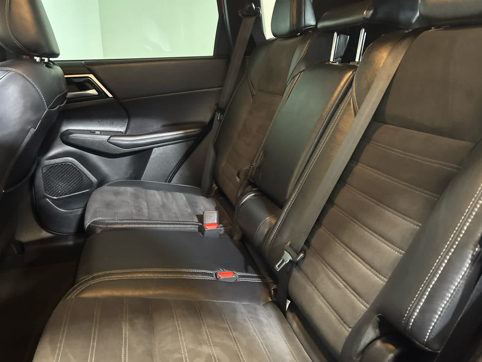 2023 Mitsubishi Outlander SE Black Edition