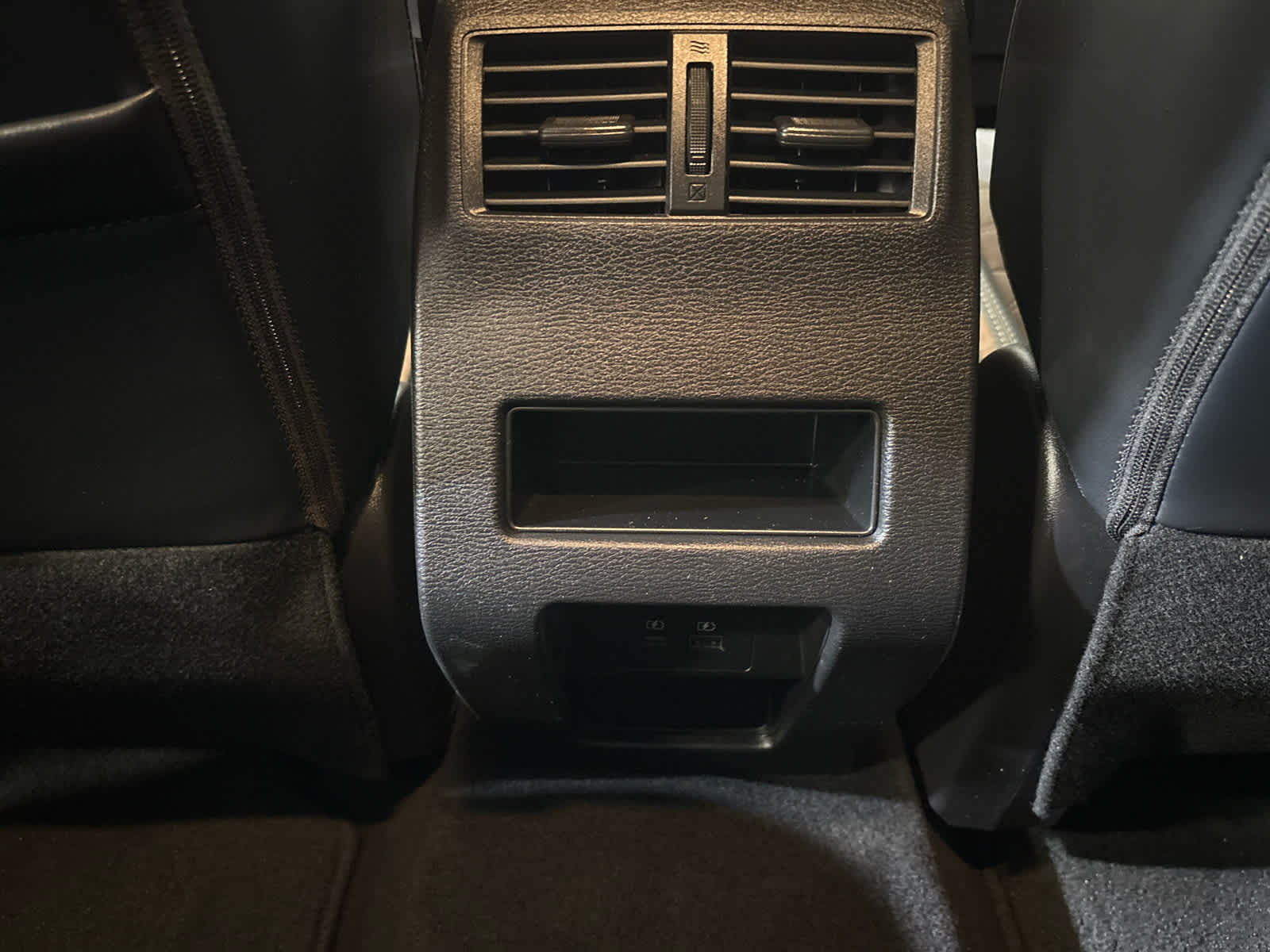 2023 Mitsubishi Outlander SE Black Edition